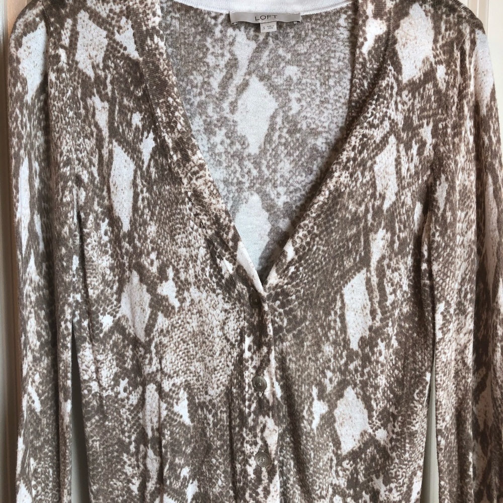 Snakeskin Print Loft V Neck Cardigan - S - Picture 4 of 4